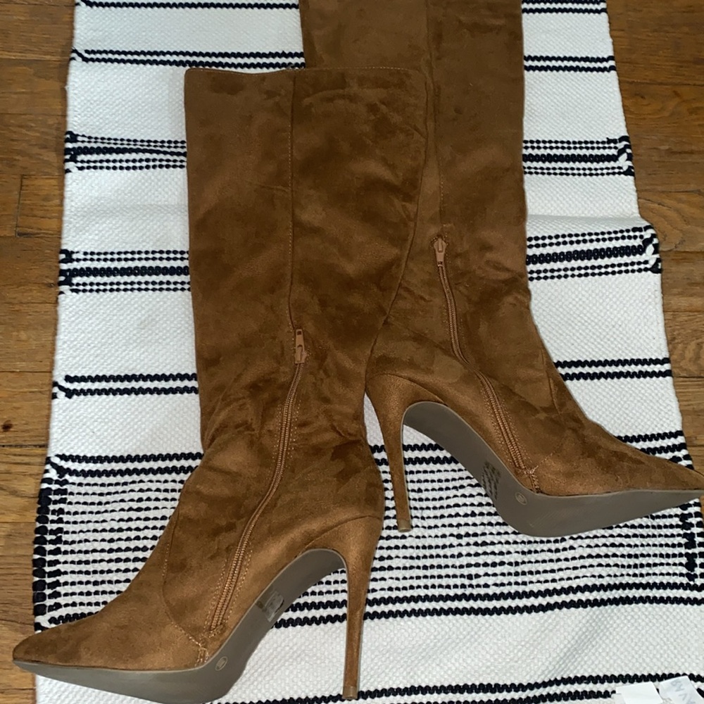 Suede Knee High Heel Boots - Picture 3 of 7
